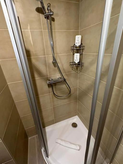 Direkt Bei U1 Apartment Viena Exterior foto